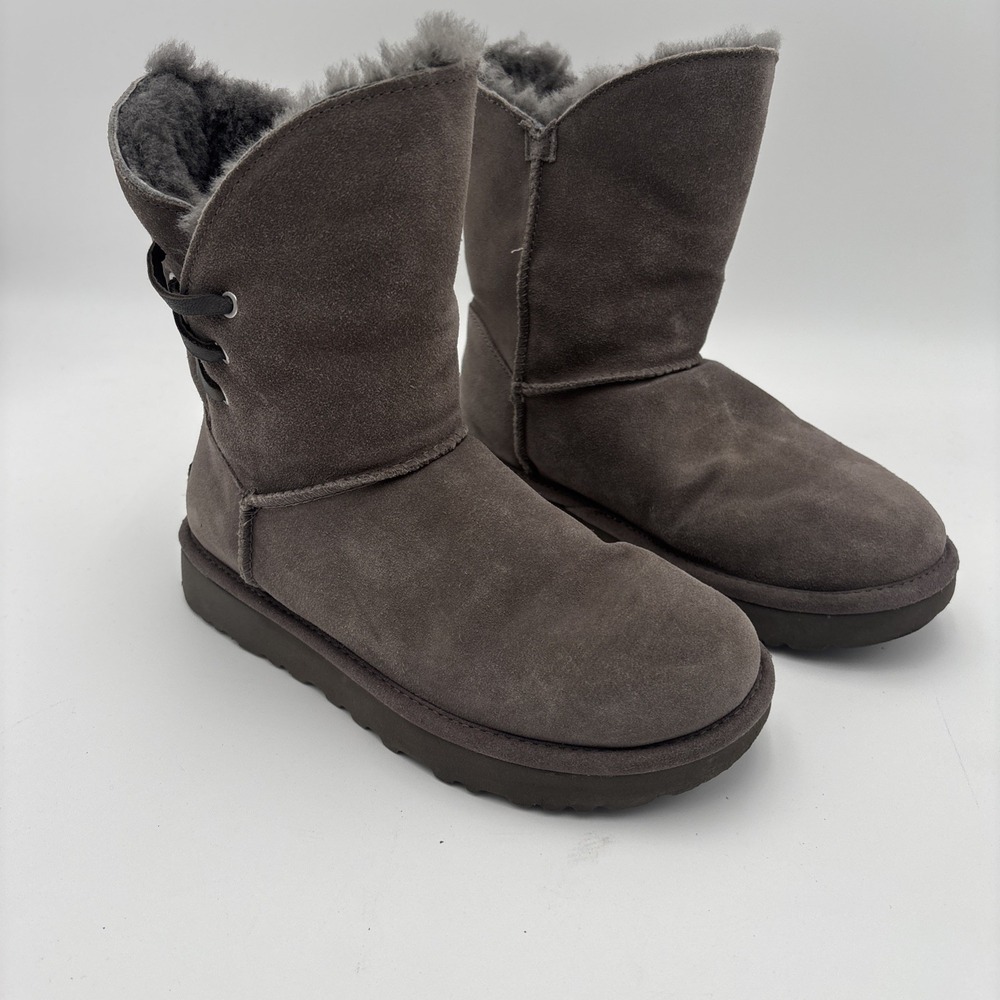 UGG Constantine Boots Womens Size 6 Charcoalโ Suede Leather Side Lace Pull-On